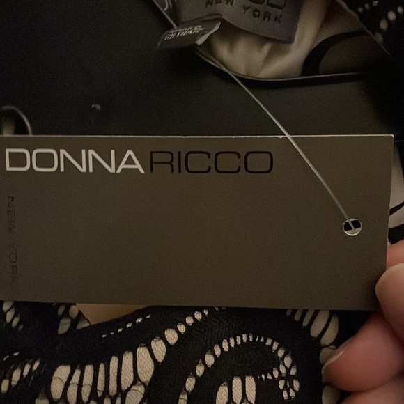 Great party dress - Picture 2 of 2